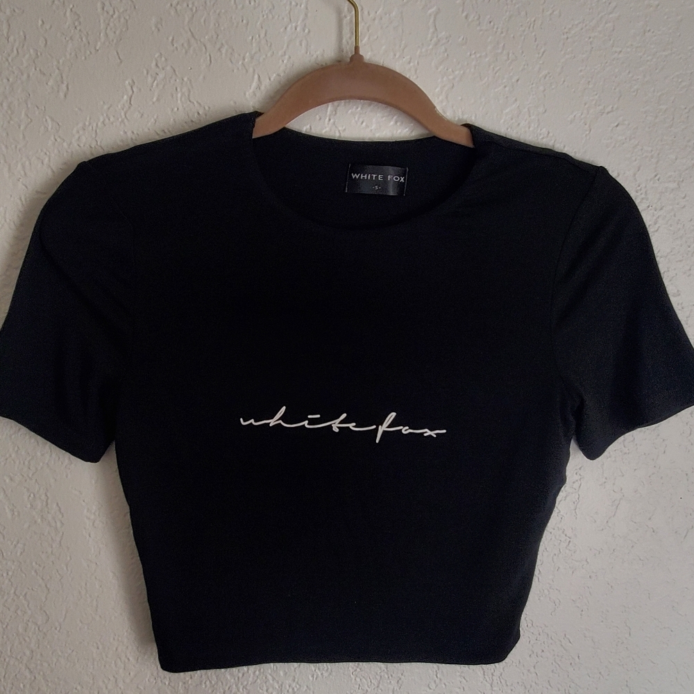 White Fox Baby Tee Crop Top Women's Size S Black - Picture 8 of 9